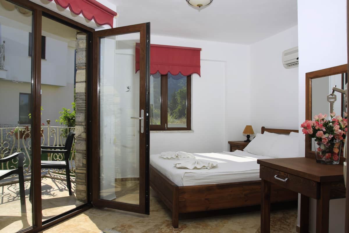 In-room safe, iron/ironing board, free cots/infant beds, free WiFi