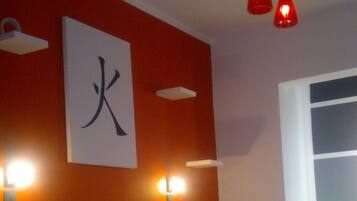 Deluxe Double Room | 1 bedroom, in-room safe, blackout curtains, iron/ironing board