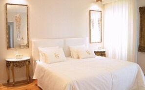Pillowtop beds, minibar, in-room safe, desk - Villa Sandini Hotel & Spa (Vila Nova de Gaia)