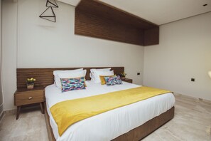 Egyptian cotton sheets, premium bedding, in-room safe, blackout drapes - Ocean Atlantic View (Agadir)