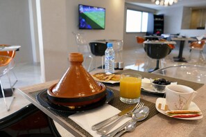 Daily continental breakfast for a fee - Ocean Atlantic View (Agadir)