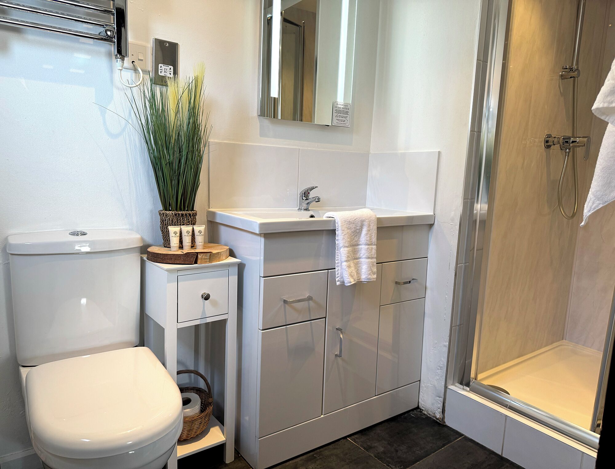 historic double room | bathroom | free toiletries, hair dryer, towels