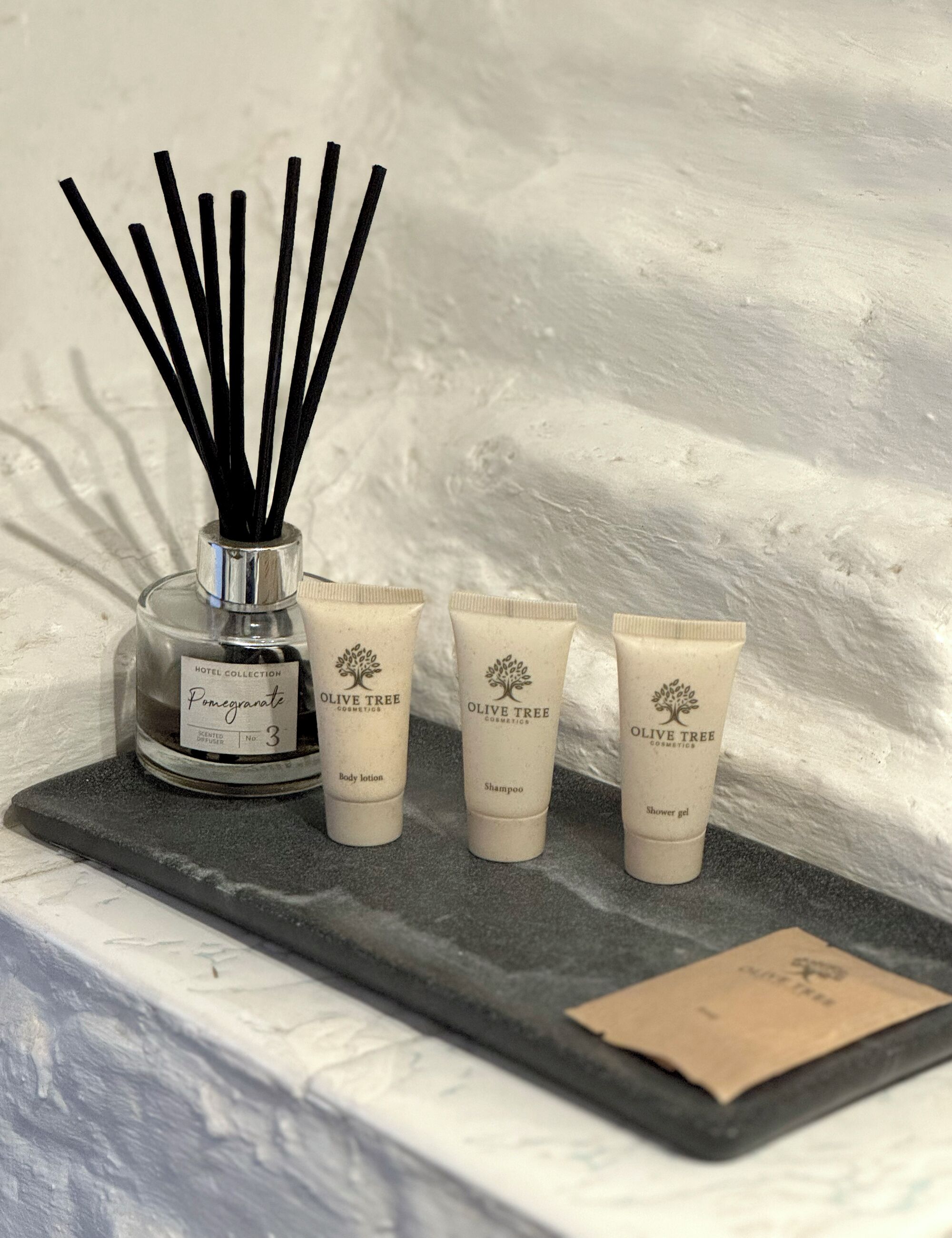 historic superior double room | bathroom | free toiletries, hair dryer, towels