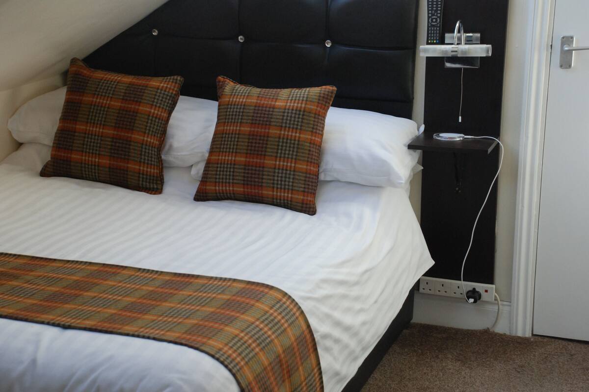 Single Room (Top Floor)