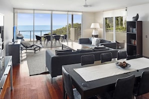 Apartamento, 3 quartos (Sub Penthouse) | 2 quartos, ferros/tábuas de passar roupa, Wi-Fi de cortesia