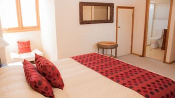 1 bedroom, premium bedding, pillow-top beds, blackout curtains