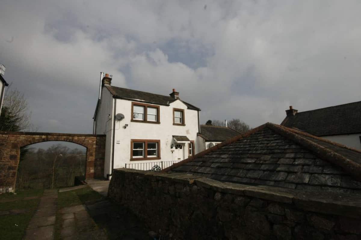 Cottage (Ormondroyd)
