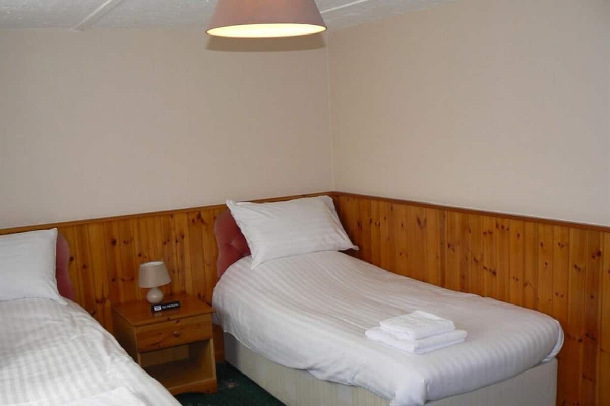 Standard Twin Room, Ensuite