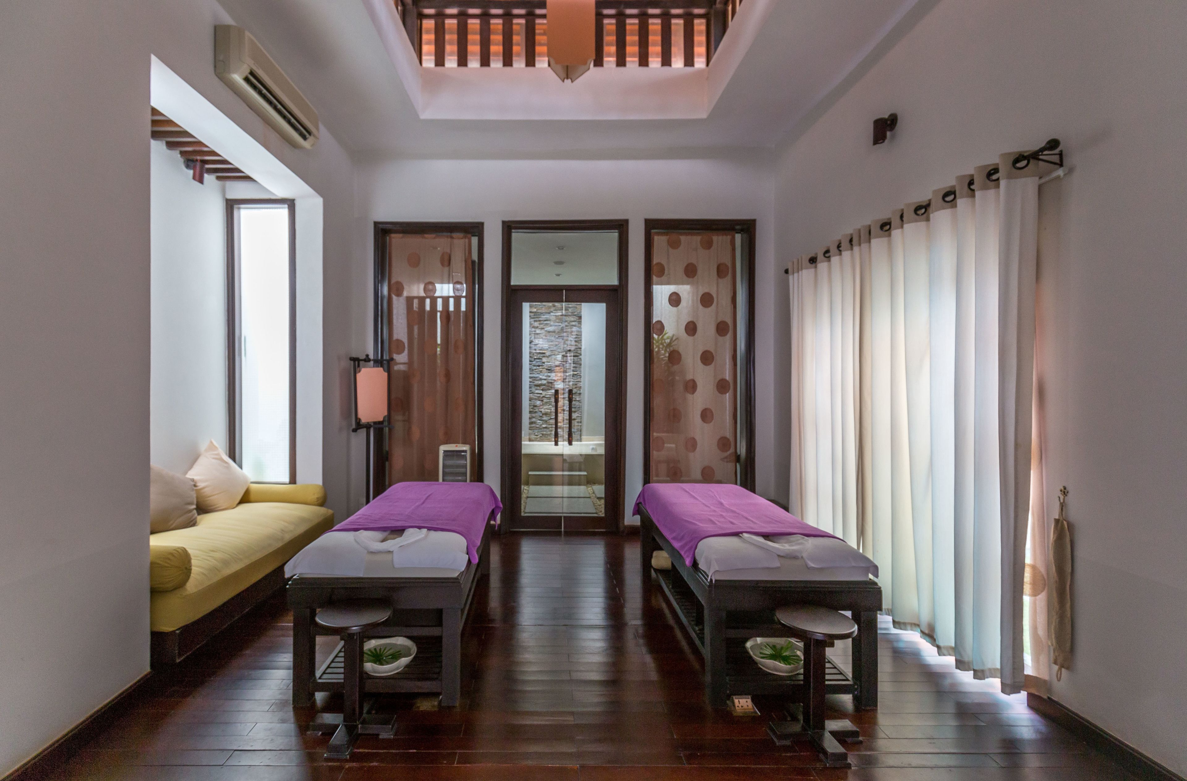 couples treatment room(s), sauna, steam room, body treatments