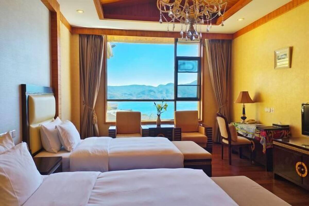 Minibar, in-room safe, iron/ironing board, high-speed internet