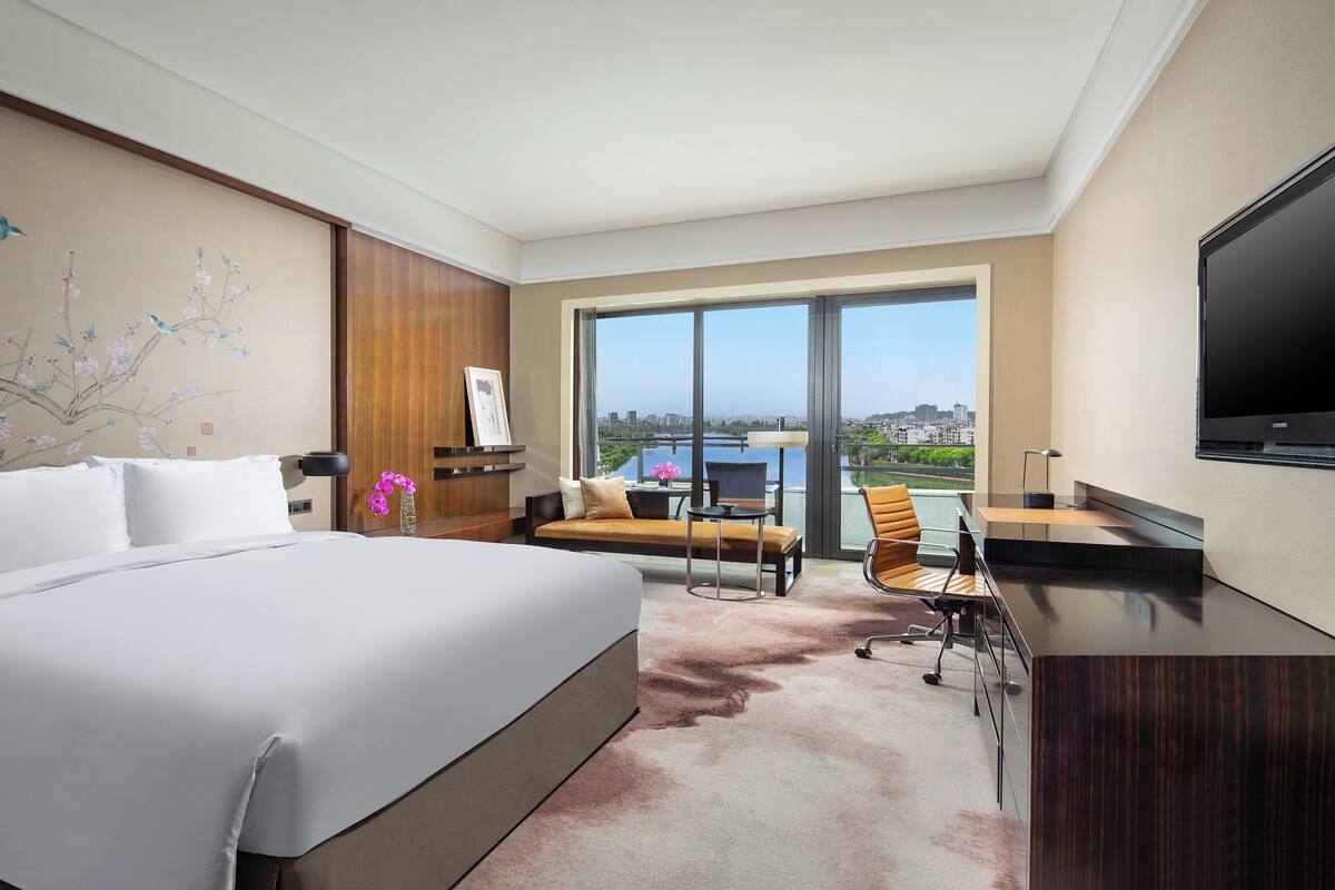 In-room safe, desk, laptop workspace, blackout curtains