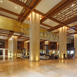 Lobby - Crowne Plaza Huangshan Yucheng by IHG (Huangshan)