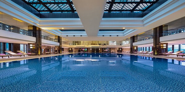 Indoor pool - Crowne Plaza Huangshan Yucheng by IHG (Huangshan)