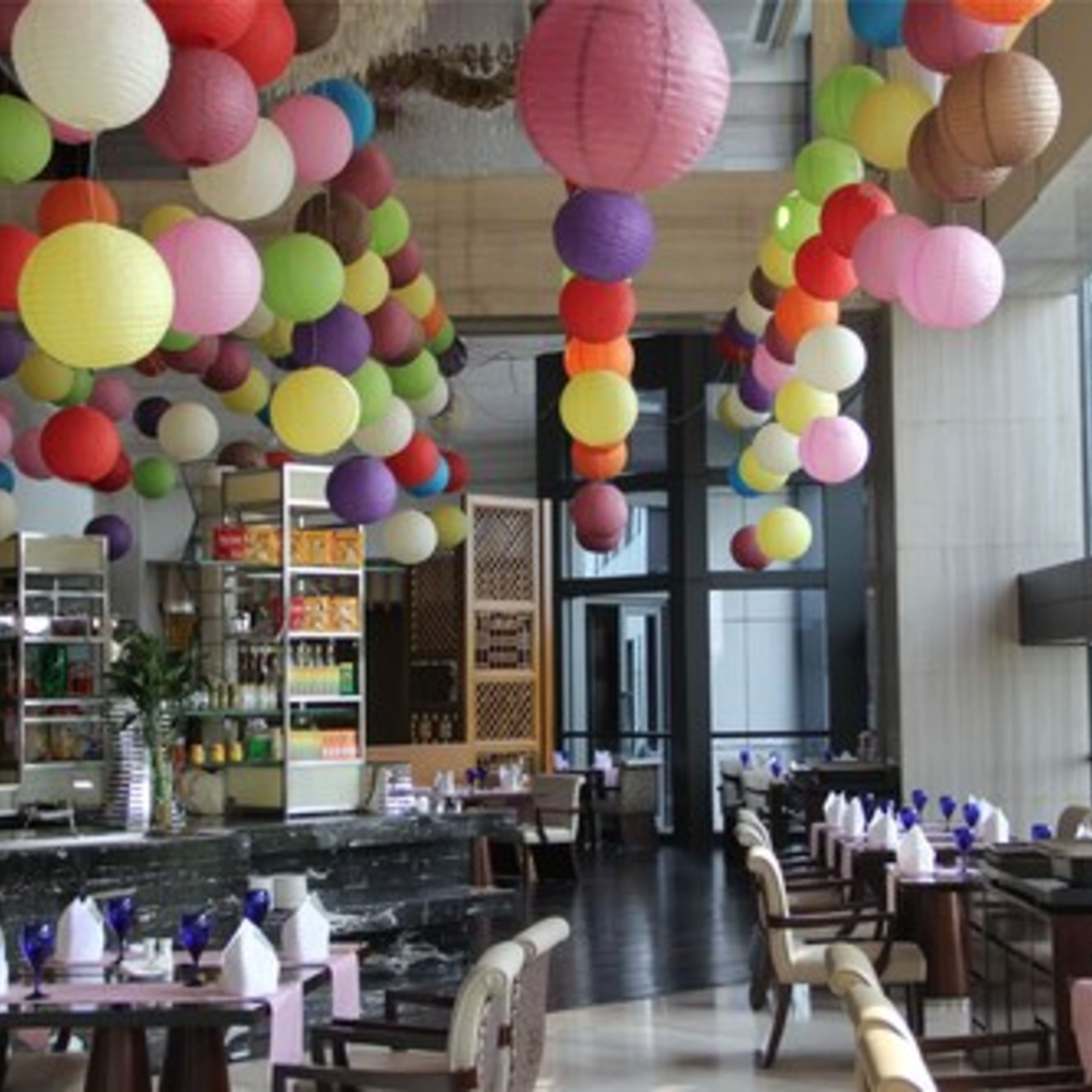 Sarapan prasmanan setiap hari (CNY 115 per orang)