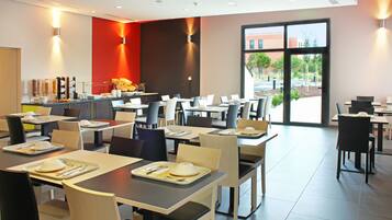 Dagelijks ontbijtbuffet inbegrepen