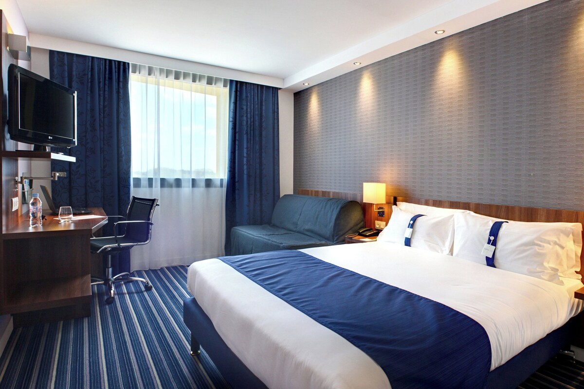Chambre Standard, 1 grand lit et 1 canapé-lit (Free Breakfast)