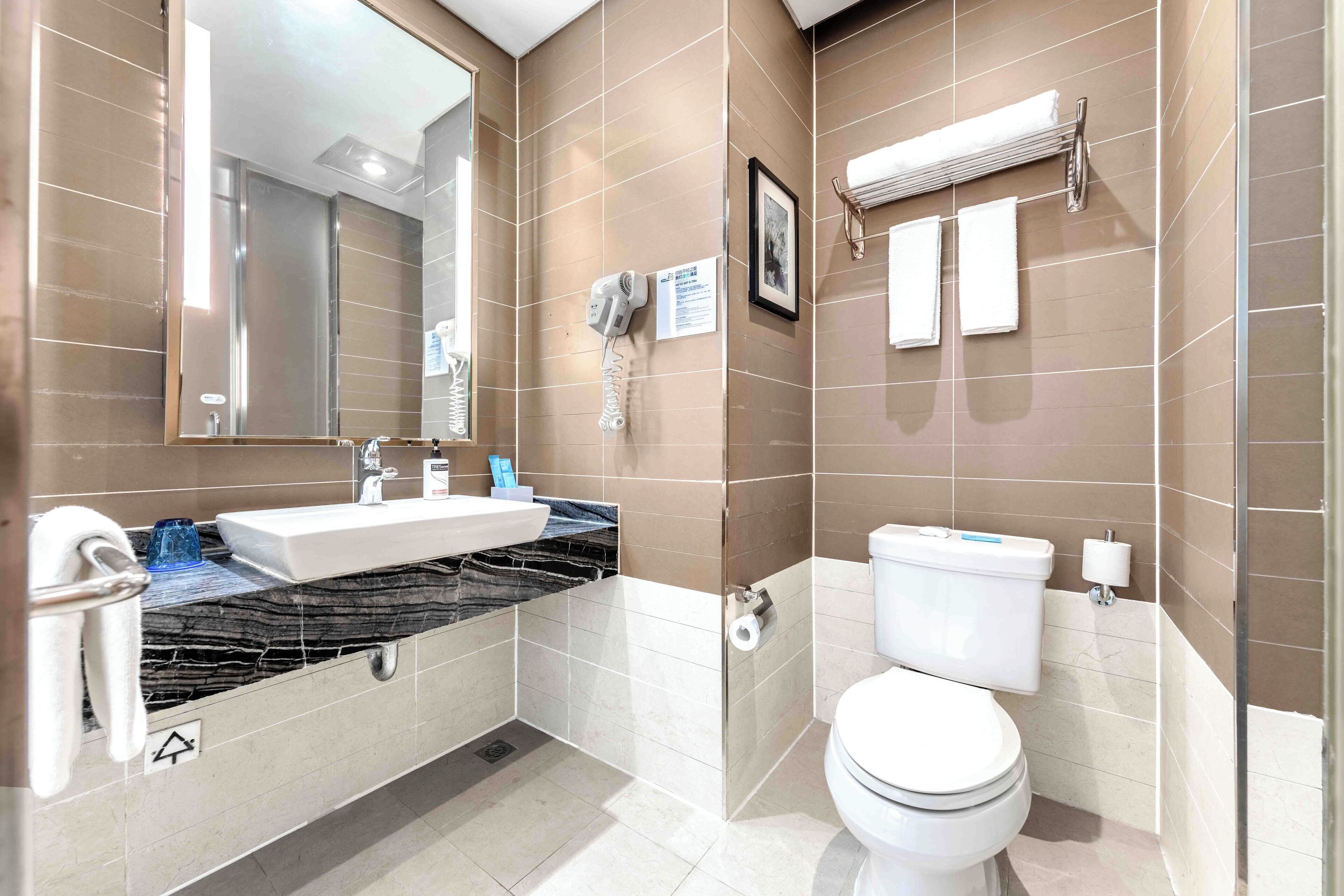 Foto - Holiday Inn Express Chongqing Guanyinqiao by IHG