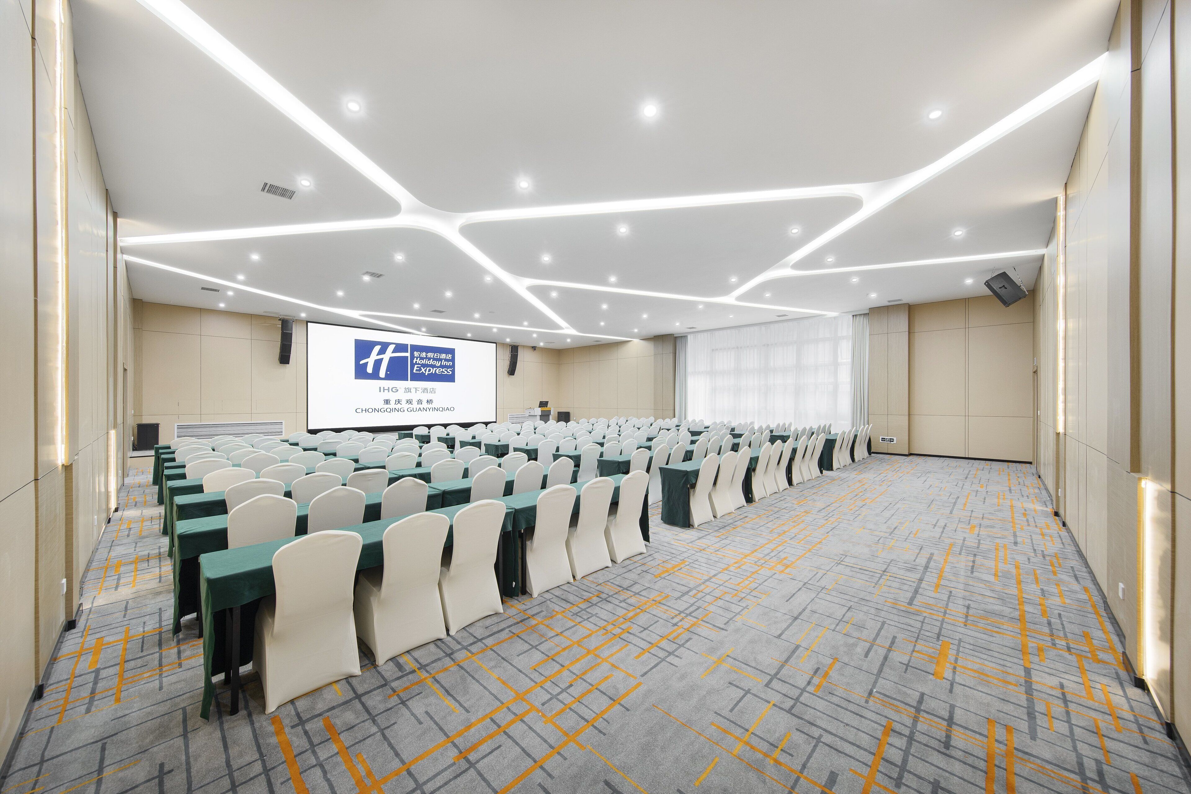 Foto - Holiday Inn Express Chongqing Guanyinqiao by IHG