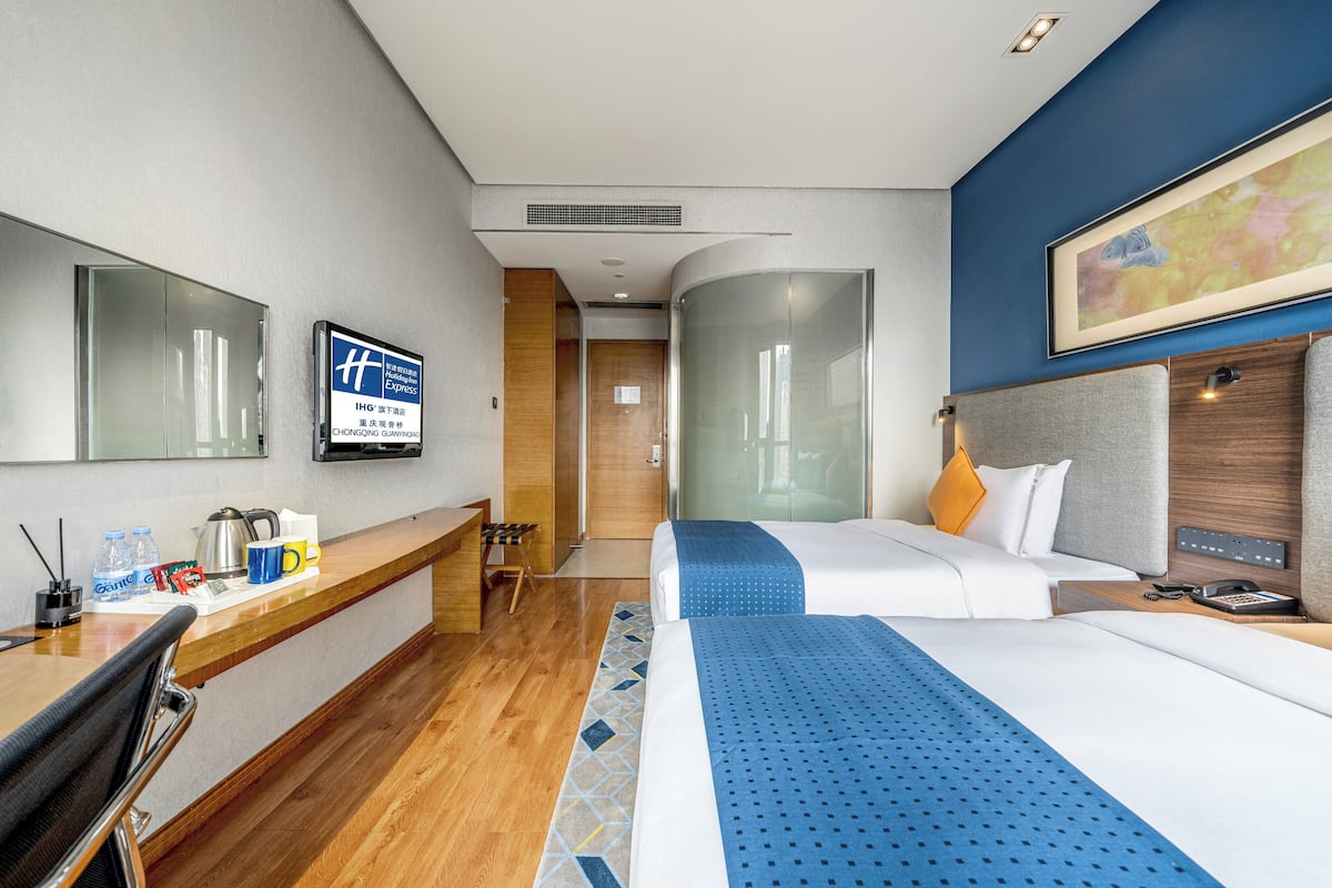 Premium bedding, down comforters, Select Comfort beds