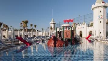 Indoor pool, 3 outdoor pools, pool umbrellas, sun loungers