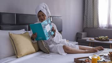 1 bedroom, pillow-top beds, minibar, in-room safe