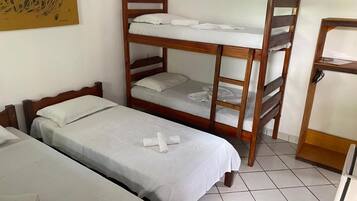 1 bedroom, free WiFi, bed sheets