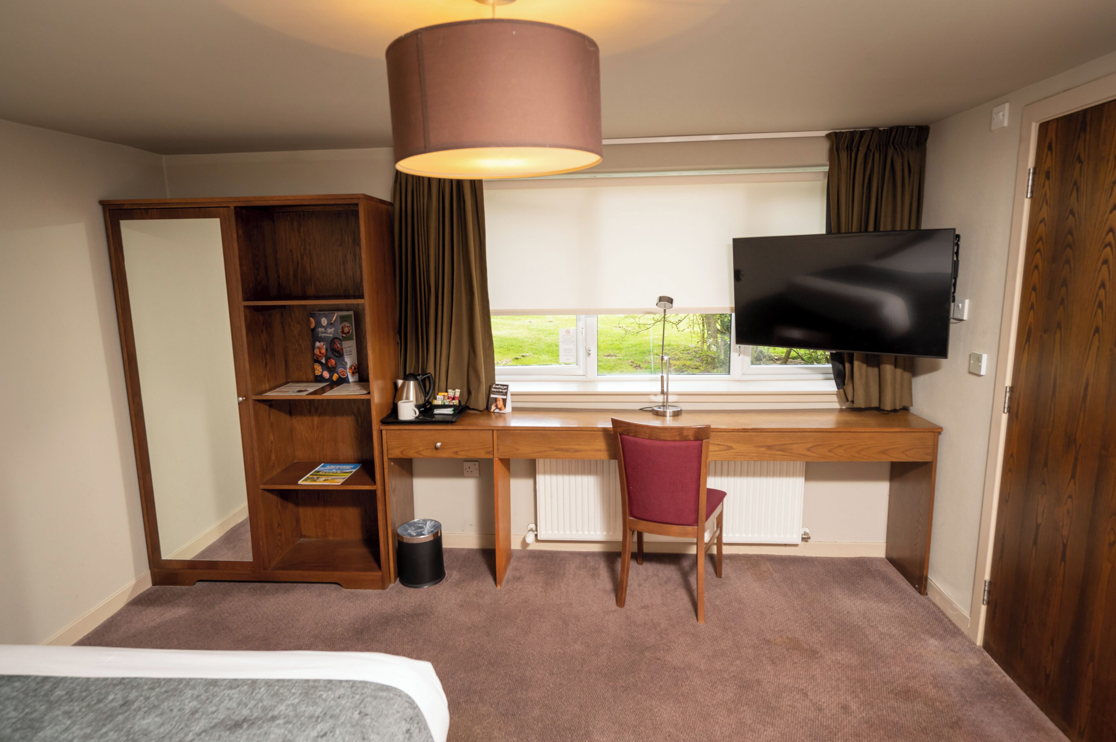 Photo - The Wellington Hotel by Greene King Inns