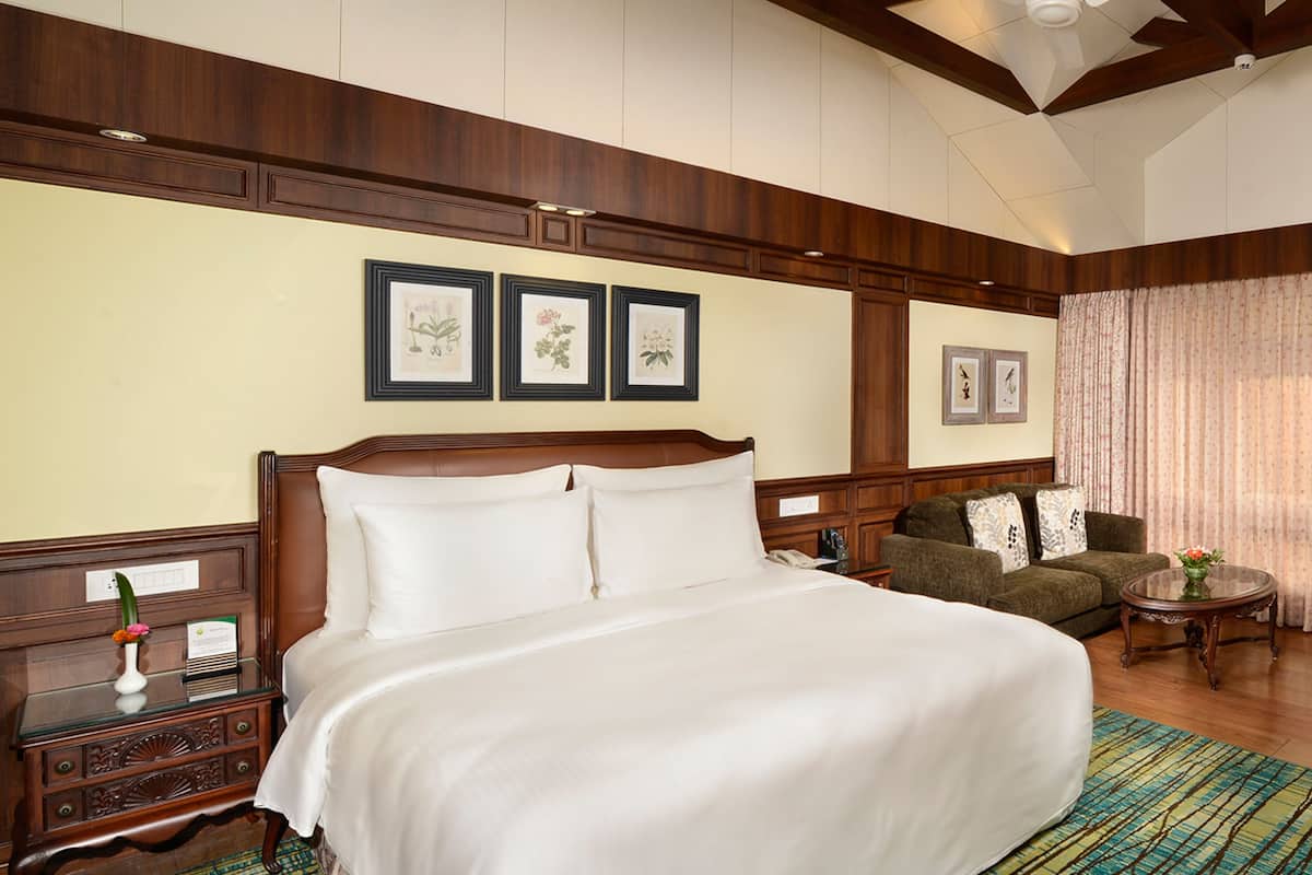 executive anderson room | 1 bedroom, in-room safe, individually decorated, individually furnished