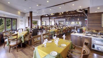 Daily buffet breakfast (INR 750 per person)