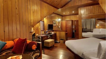 Kamar Deluks | Pemandangan dari kamar