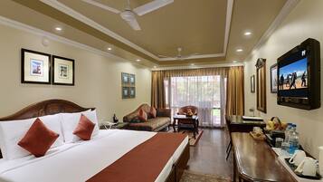 1 quarto, frigobar (abastecido com itens grátis), cofres nos quartos