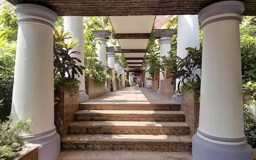 MAYFAIR Heritage, Puri