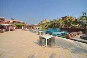 Children’s play area – outdoor