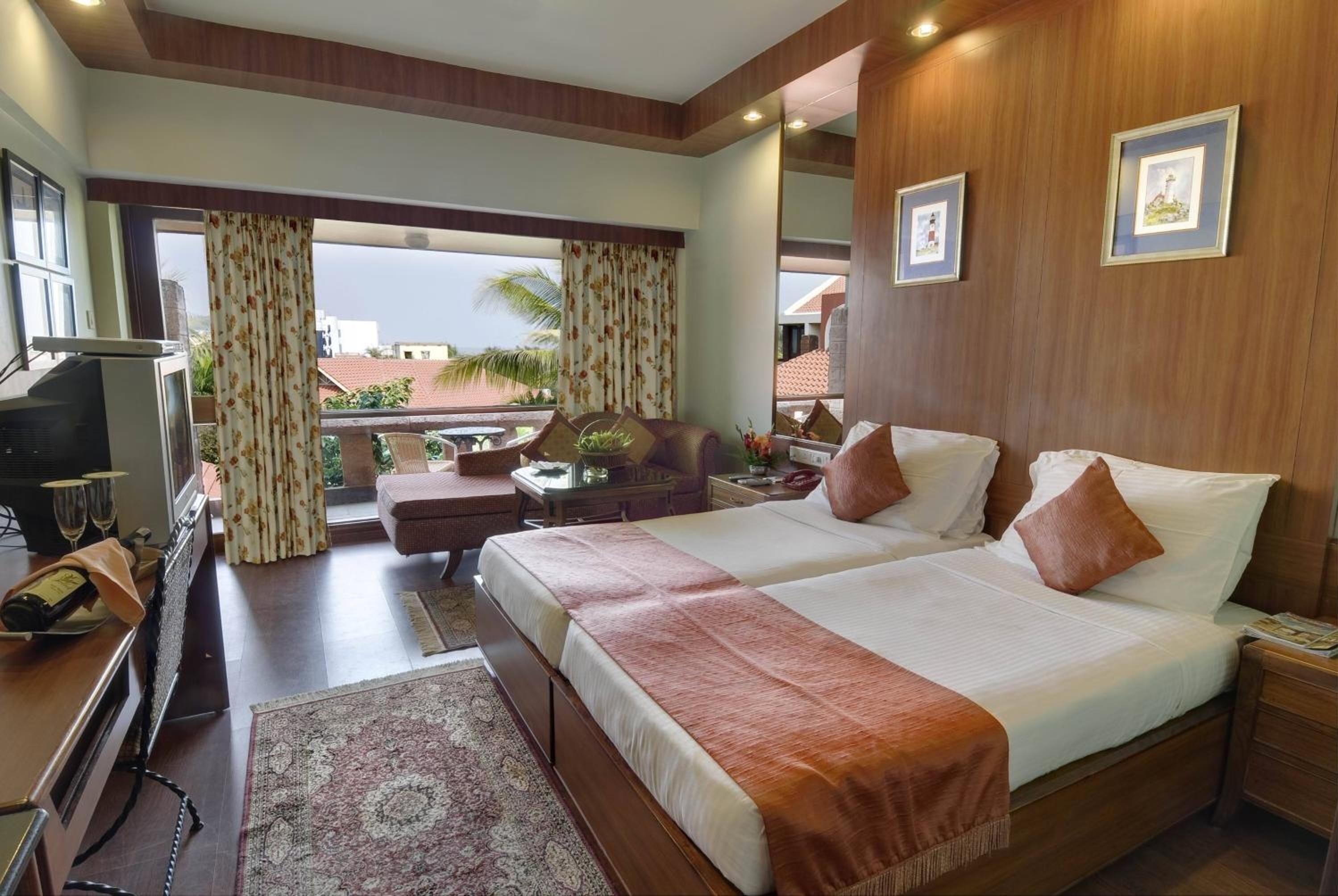 1 bedroom, free minibar, in-room safe, individually decorated