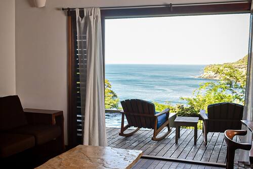 Deluxe-Villa, Meerblick (Villa with Sea View) | Zimmersafe, Bettwäsche