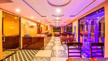 Tägliches inbegriffenes Frühstücksbuffet