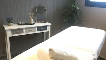 Sauna, tina de hidromasaje, baño de vapor y baño turco o hammam