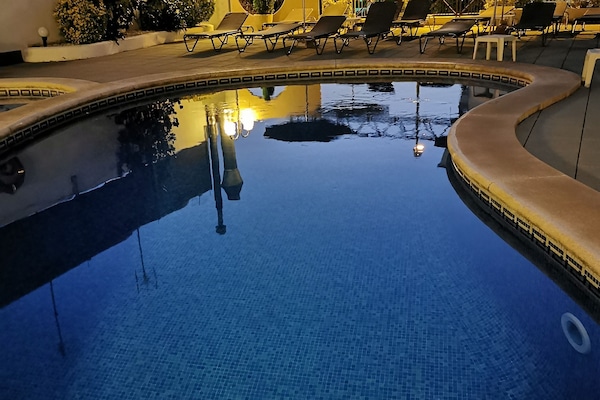 Outdoor pool, open 9 AM to 9 PM, sun loungers