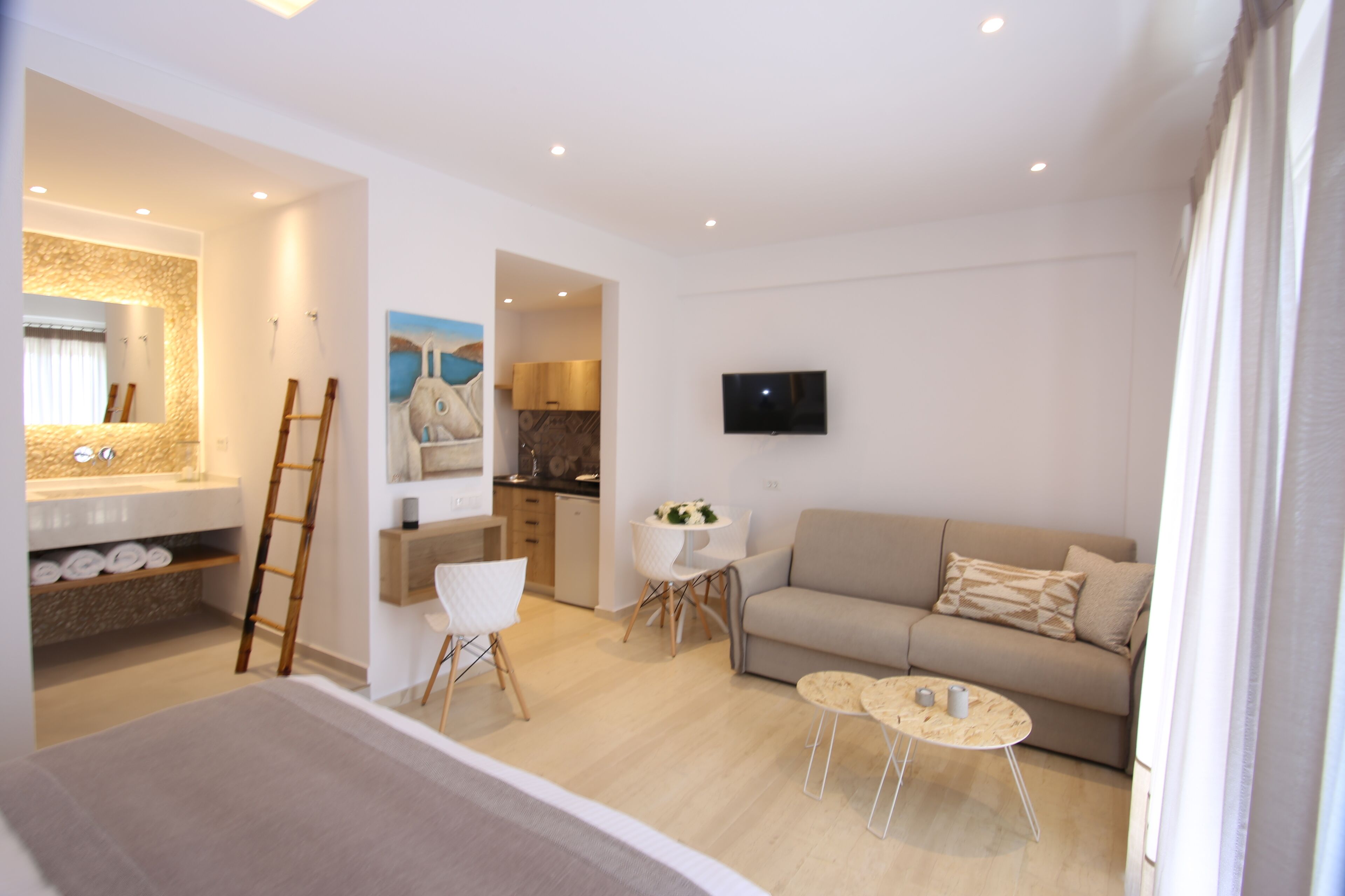 superior studio, sea view | private kitchen | fridge, coffee/tea maker, electric kettle