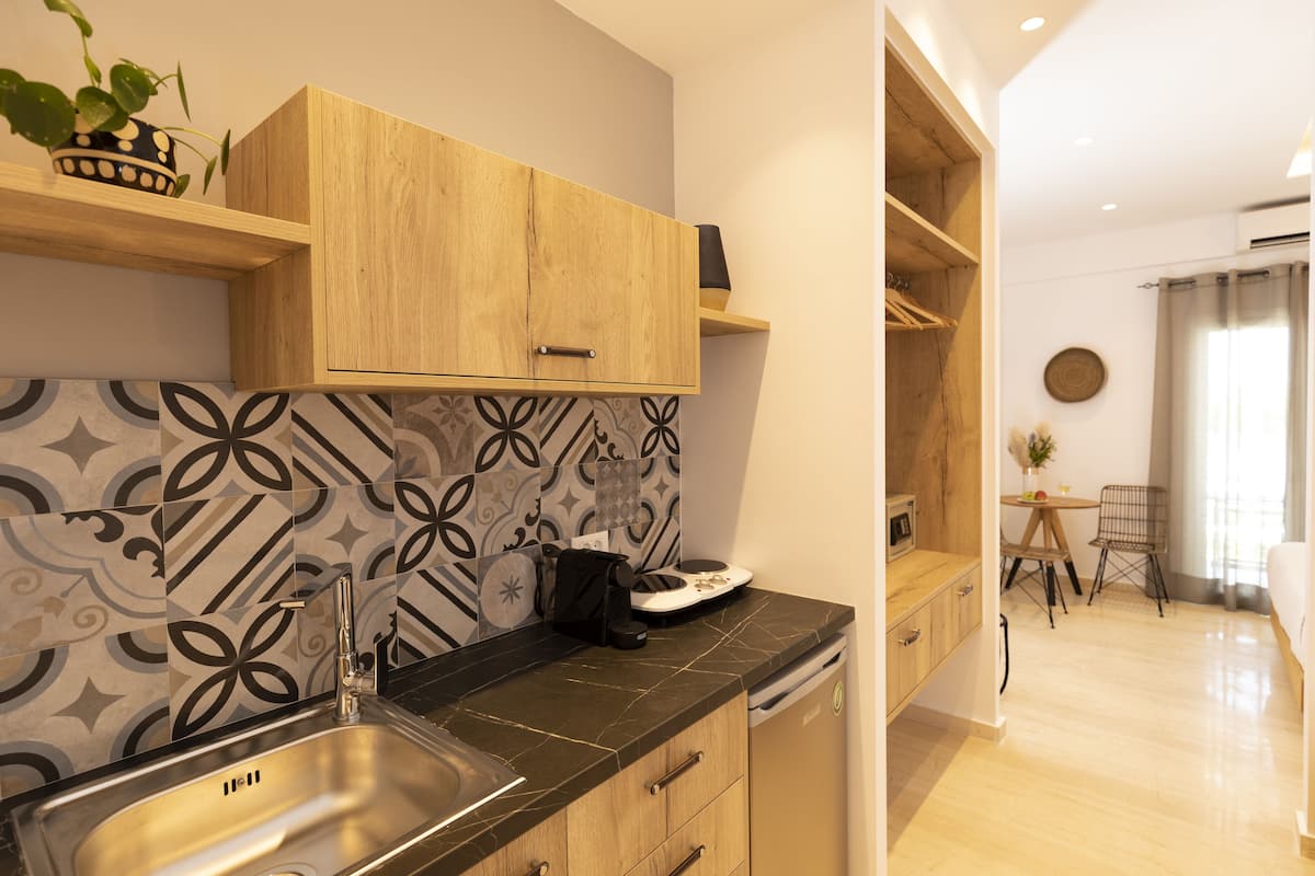 superior studio (quadruple) | private kitchenette | fridge, coffee/tea maker, electric kettle