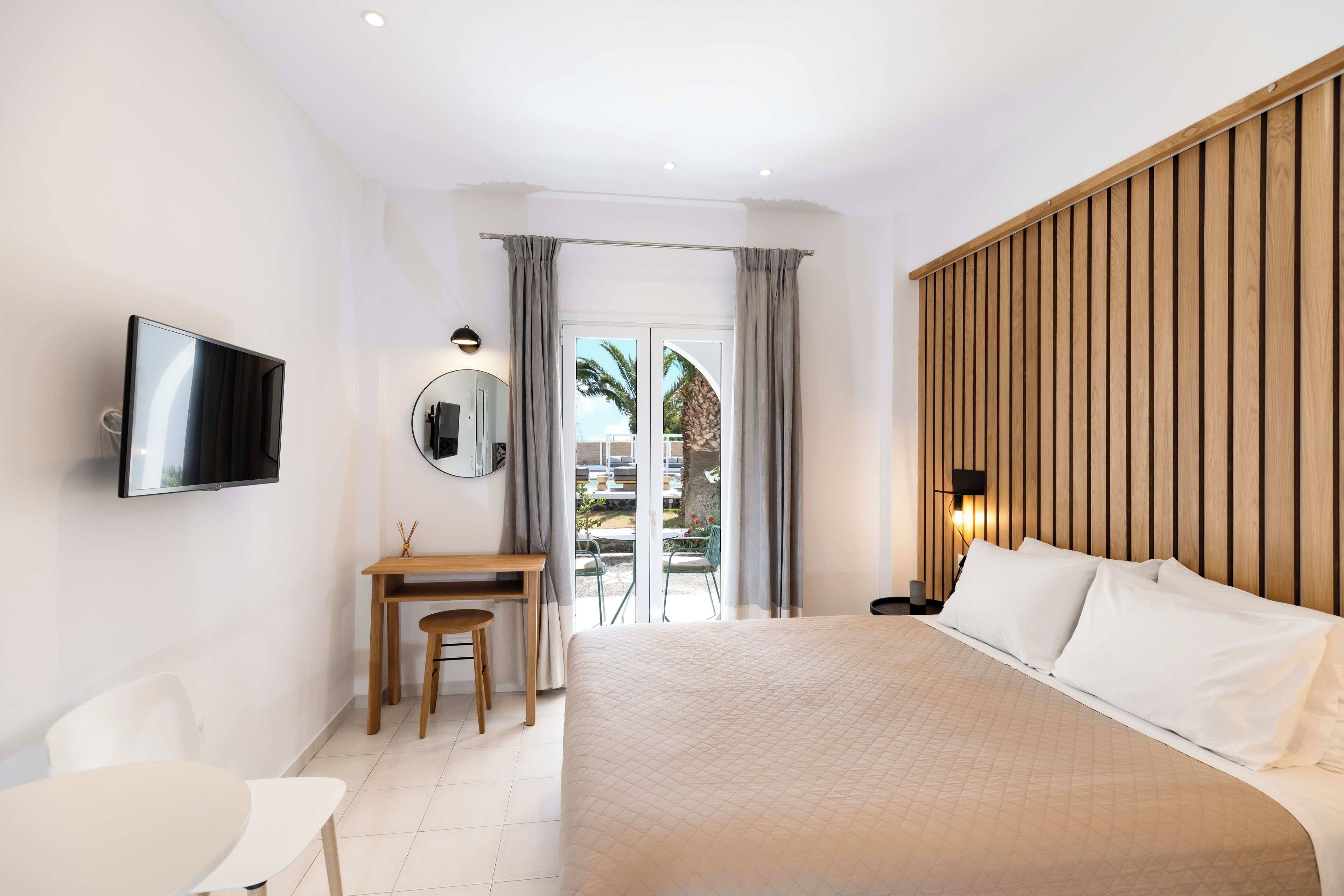 studio | 1 bedroom, in-room safe, desk, blackout curtains