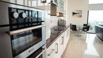 Standard Apartment, 2 Bedrooms | Living area | 40-inch TV with cable channels