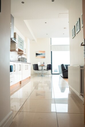 Living area - Citypoint Apartments (Galway)