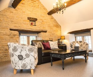 Studio Suite | Living area | Flat-screen TV - The Manor House (Dronfield)