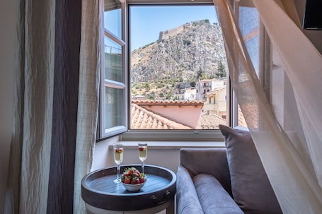 Fachada de la propiedad. Grand Sarai Nafplio