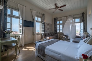 Junior Suite with Sea View | Premium bedding, free minibar, in-room safe, laptop workspace - Grand Sarai Nafplio (Nafplio)