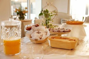 Daily buffet breakfast (EUR 13 per person)