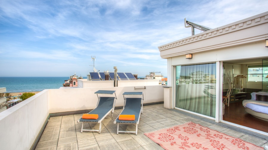 D-Place Hotel & Suite