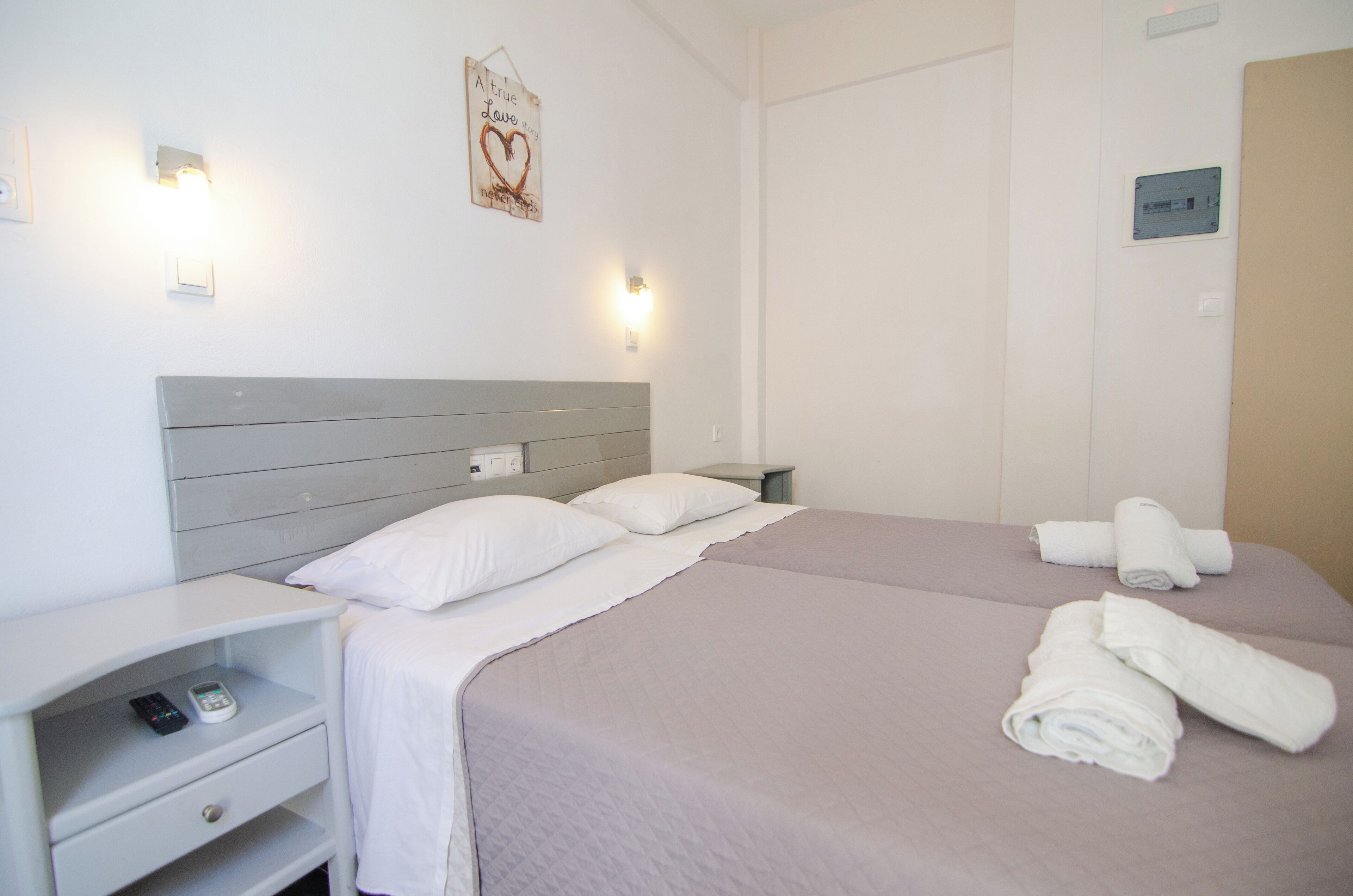 Down comforters, minibar, individually furnished, desk