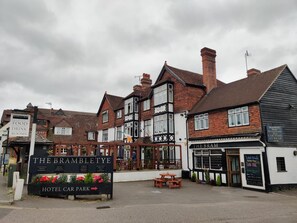 Exterior - Brambletye Hotel (Forest Row)